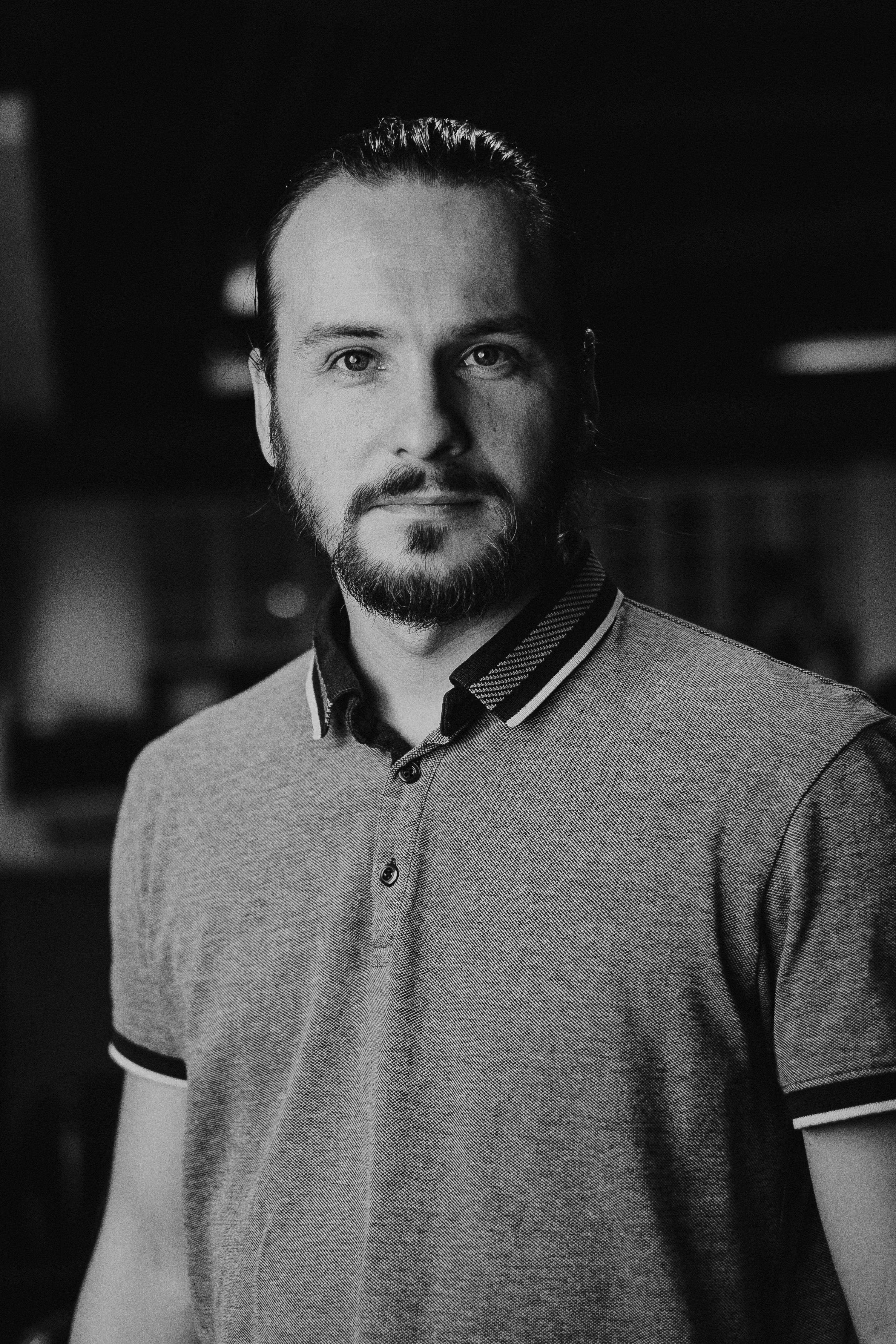 Carlos R.